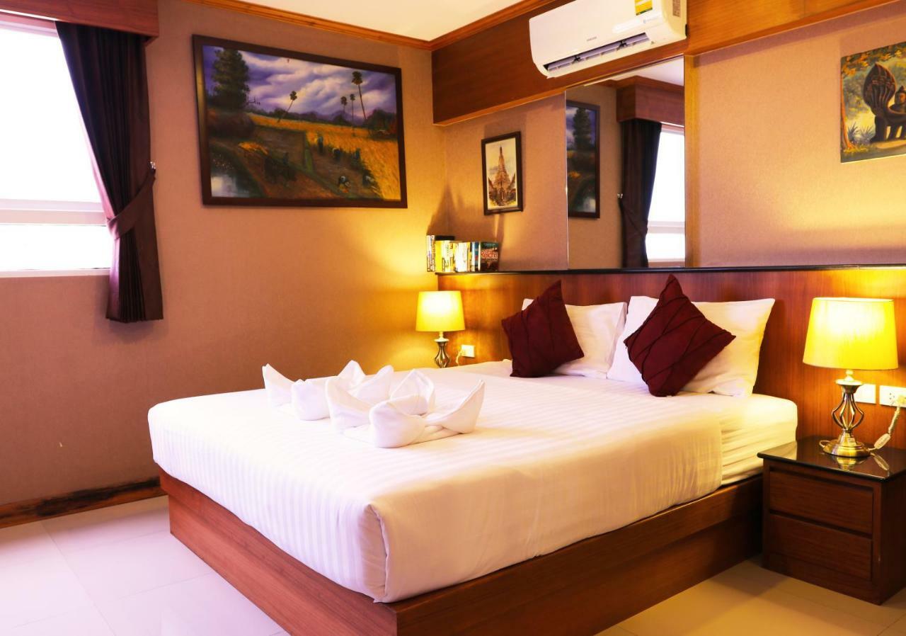 Alexander Hotel Patong Luaran gambar