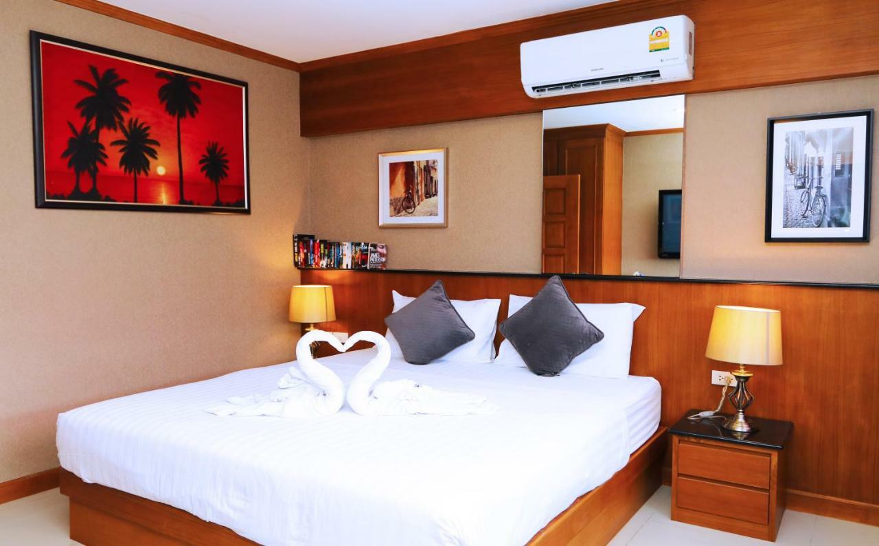 Alexander Hotel Patong Luaran gambar