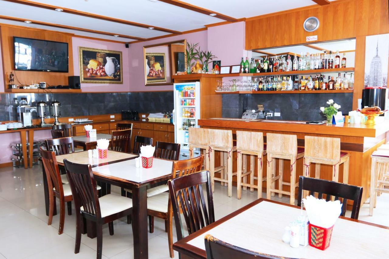 Alexander Hotel Patong Luaran gambar